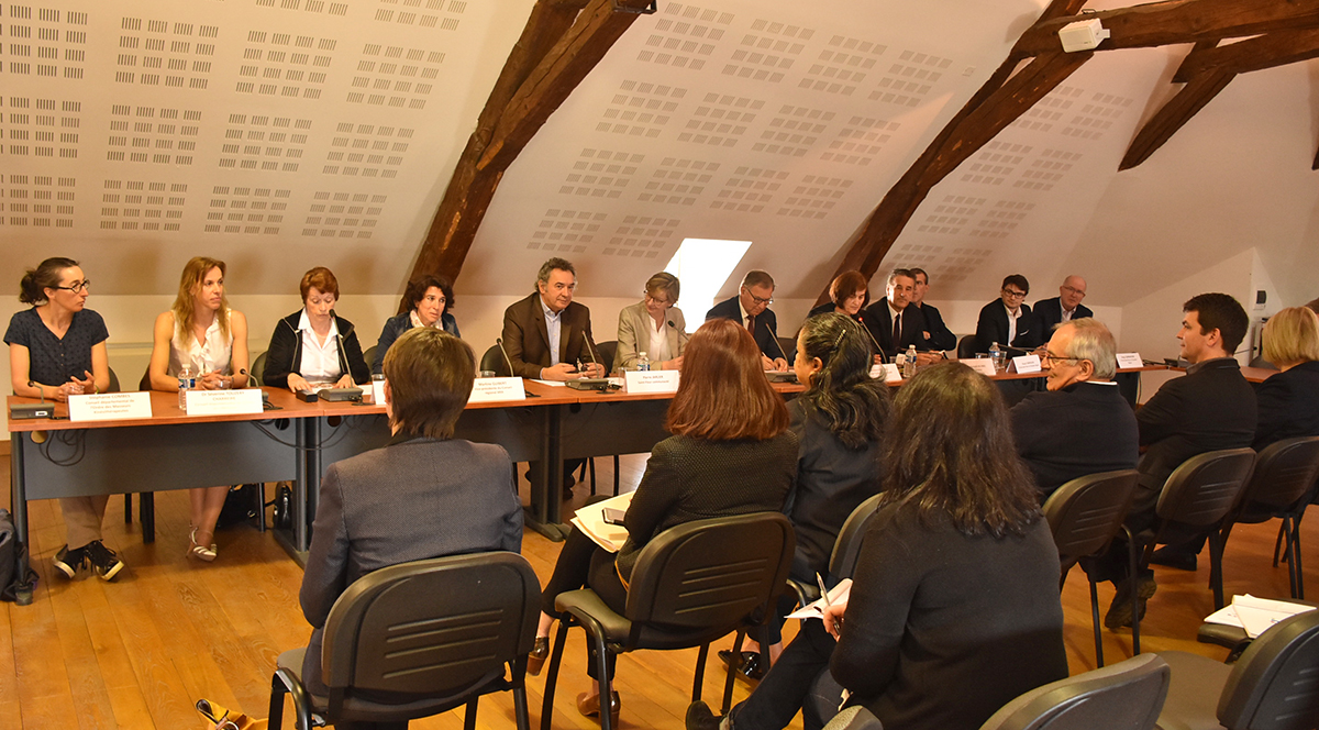 signature-contrat-local-santé-saint-flour-2